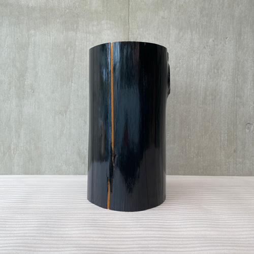 黒ペンキ ヒノキのクラック切り株 丸太 フラワー サイドテーブル インテリア 黒ペンキ ひのきのクラック切り株】丸太 巻き寿司 フラワー