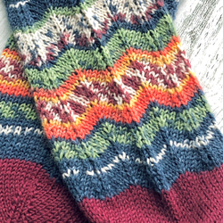 あったかい　オパール毛糸の手編み靴下・ギザギザ模様 2枚目の画像