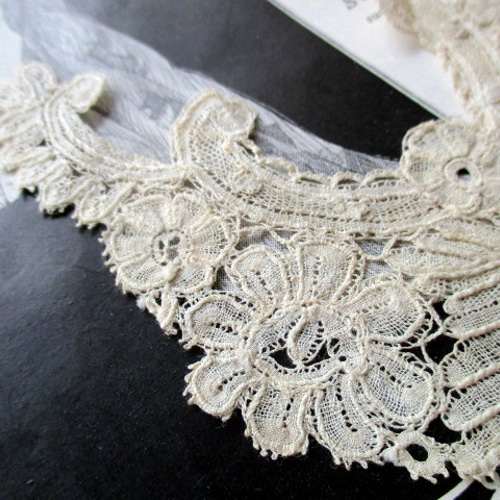 アンティークベルギーフランス ブリュッセル デュシェスレースカラー 繊細な付け襟 アンティークベルギーフランス ブリュッセル デュシェスレース