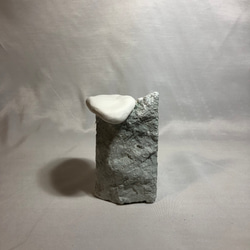 【笏谷石×粘土】stone objet《アクセサリー置き》《オブジェ》 2枚目の画像