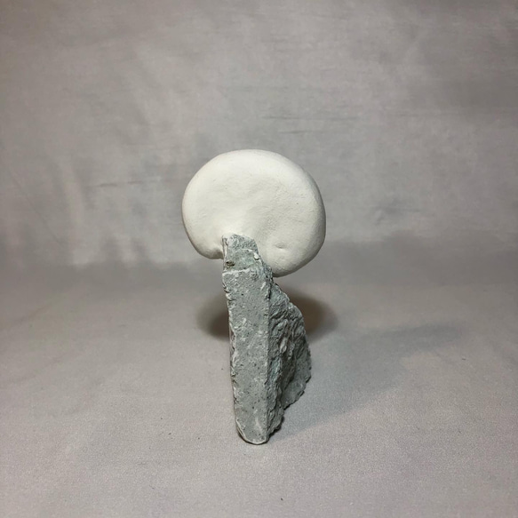 【笏谷石×粘土】stone objet《アクセサリー置き》《オブジェ》 5枚目の画像