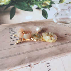 お花と額縁モチーフのアンティーク風コットンパールヘアクリップ(レモンタルト) 3枚目の画像