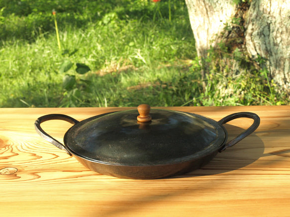 受注生産】手作りパエリア鍋24cm 両手鍋 焚き火 キッチン 鉄の 