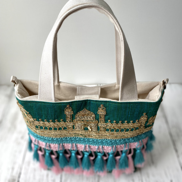 インド刺繍リボン 宮殿と弾むフリンジ トートバッグ 8枚目の画像