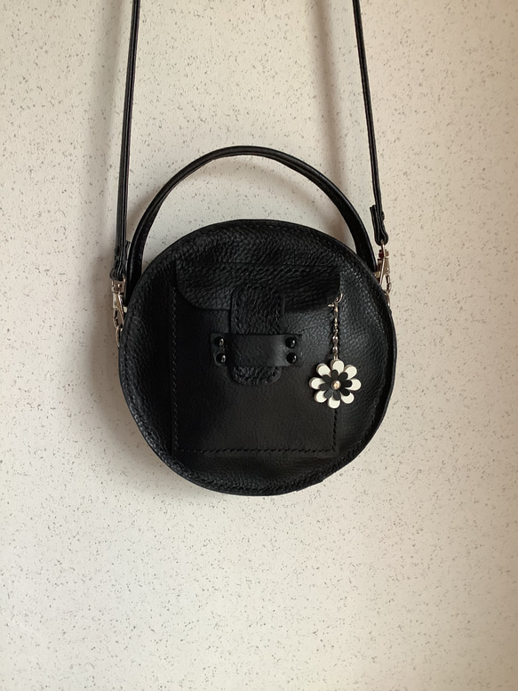 30 Montaigne ホーボー ミニショルダーバッグ Dior】30 Montaigne ホーボー ショルダーバッグ ミニ (Dior