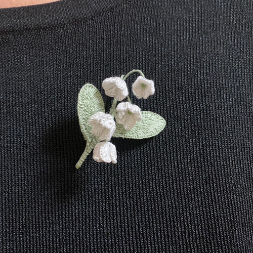 立体刺繍］可憐なすずらんブローチ ブローチ greco 通販
