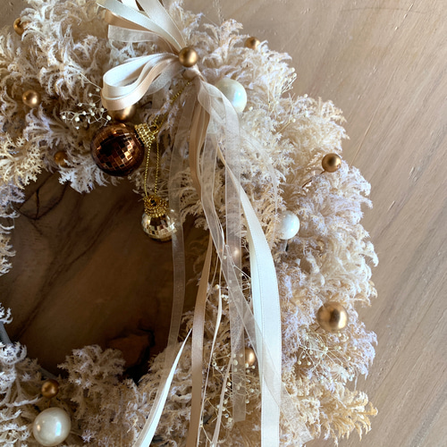 ベージュのクリスマスリース ベージュのクリスマスリース