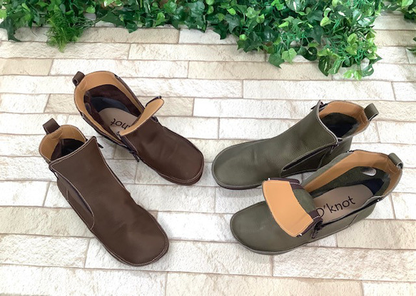 【履いたそばから足に馴染む】着脱簡単♪袋縫いダブルファスナーショートブーツ1011 4枚目の画像