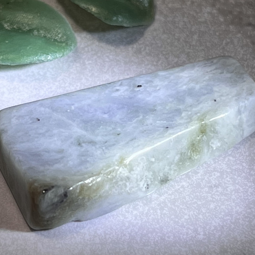 糸魚川産✨ ラベンダー翡翠 原石 ジェダイド タンブル 天然石 東洋