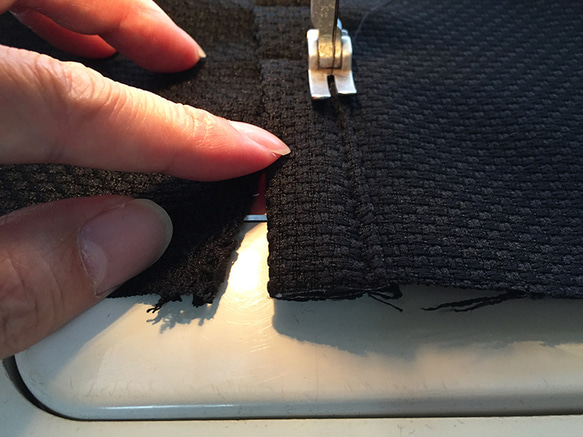 【1点もの・デザイン画付き】ゴブラン織り切り替えシャツ型コートワンピース（KOJI TOYODA） 9枚目の画像
