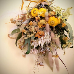 H約45cm♡ヘリクリサムと黄色い花々♡ふんわりドライフラワースワッグ♡ 3枚目の画像