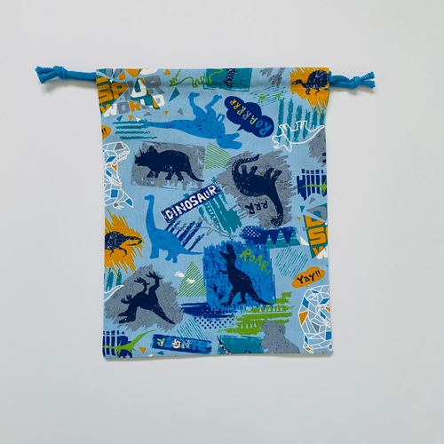 三角巾付きエプロン（恐竜） | 西松屋オンラインストア 人気☆グレー