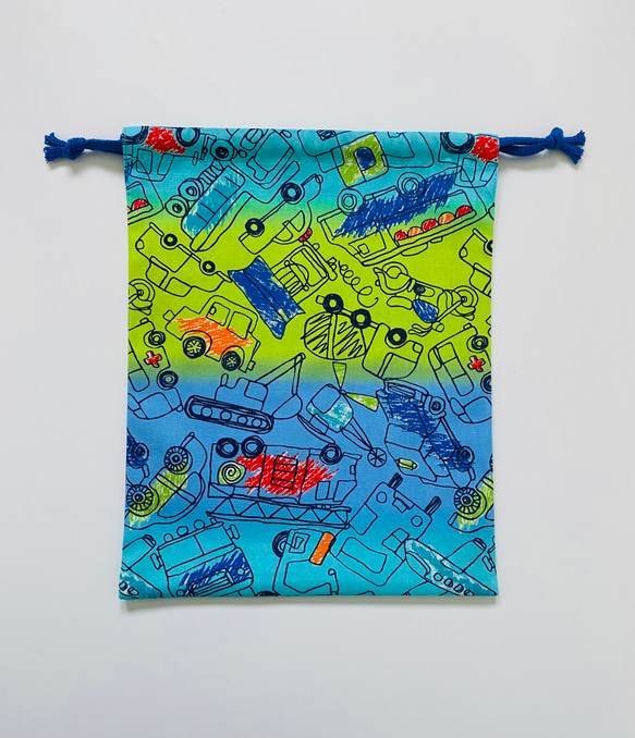 働く車×グラデーション☆100〜110こどもエプロン、三角巾、巾着3点セット　 8枚目の画像