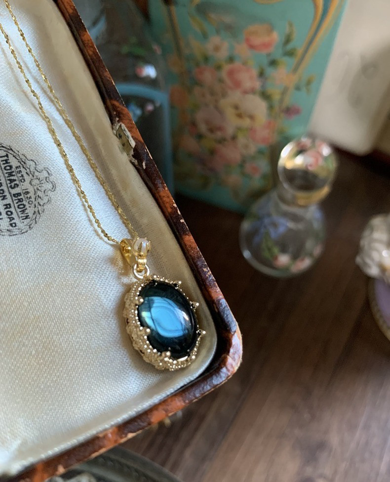 ロンドンブルー ウエスタン アンティーク オールド グレーズド レトロ ガラスストーンネックレス アート 青