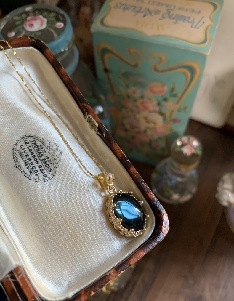 ロンドンブルー ウエスタン アンティーク オールド グレーズド レトロ ガラスストーンネックレス アート 青