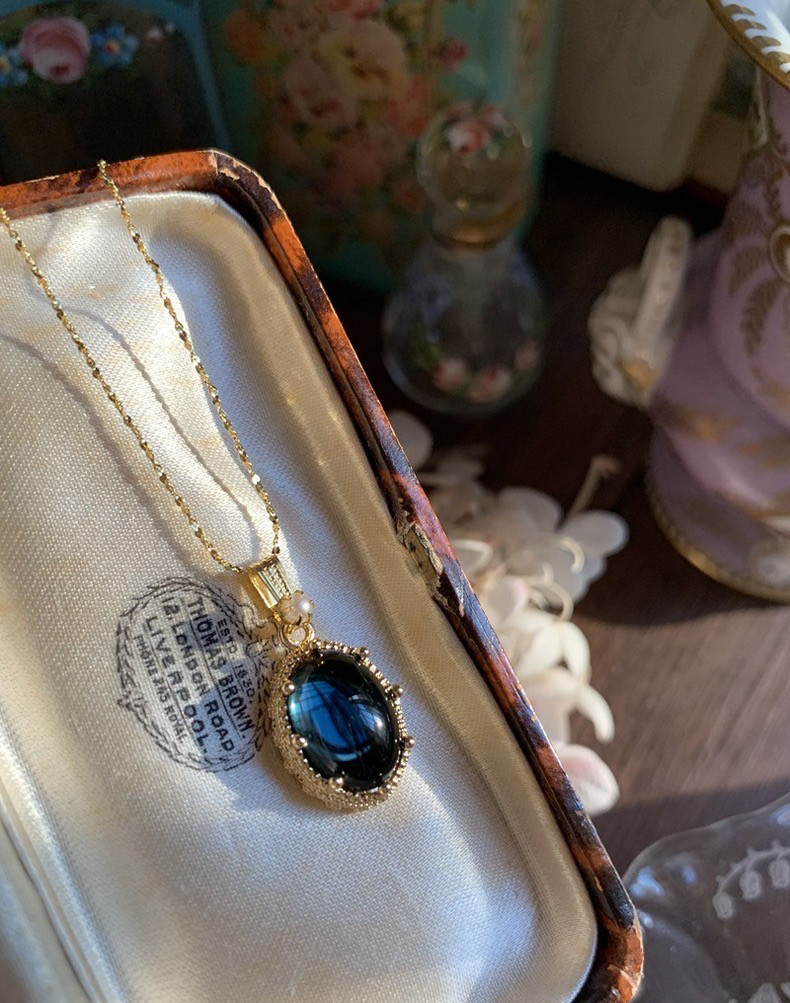ロンドンブルー ウエスタン アンティーク オールド グレーズド レトロ ガラスストーンネックレス アート 青
