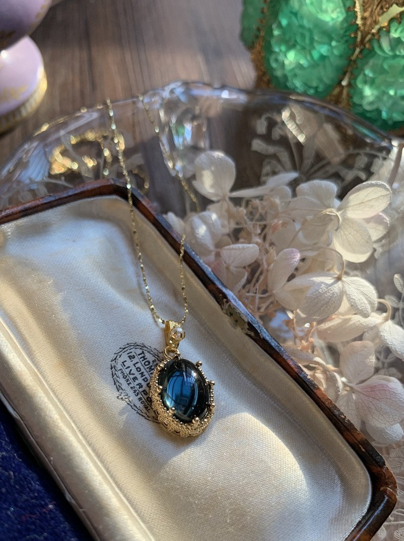 ロンドンブルー ウエスタン アンティーク オールド グレーズド レトロ ガラスストーンネックレス アート 青