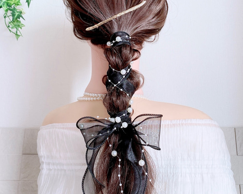お値下げ中　美品　acca ポニー　ヘアアクセサリー リボン型 黒 お値下げ中 美品 acca ポニー ヘアアクセサリー リボン型 黒