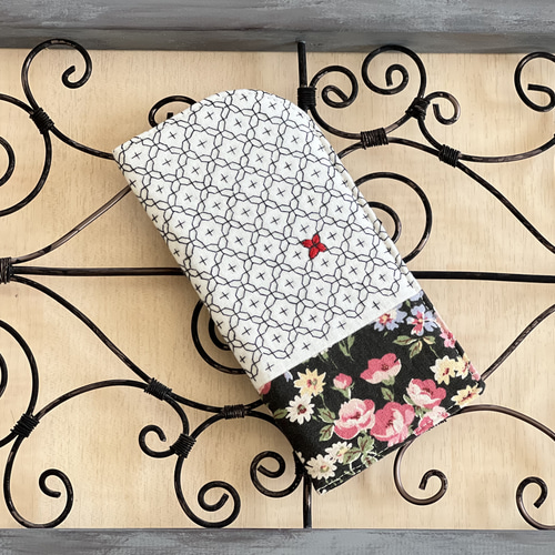 【みっき様オーダー専用ページ】リネン刺繍　メガネケース it-6486cc4ae150d-1200.jpg