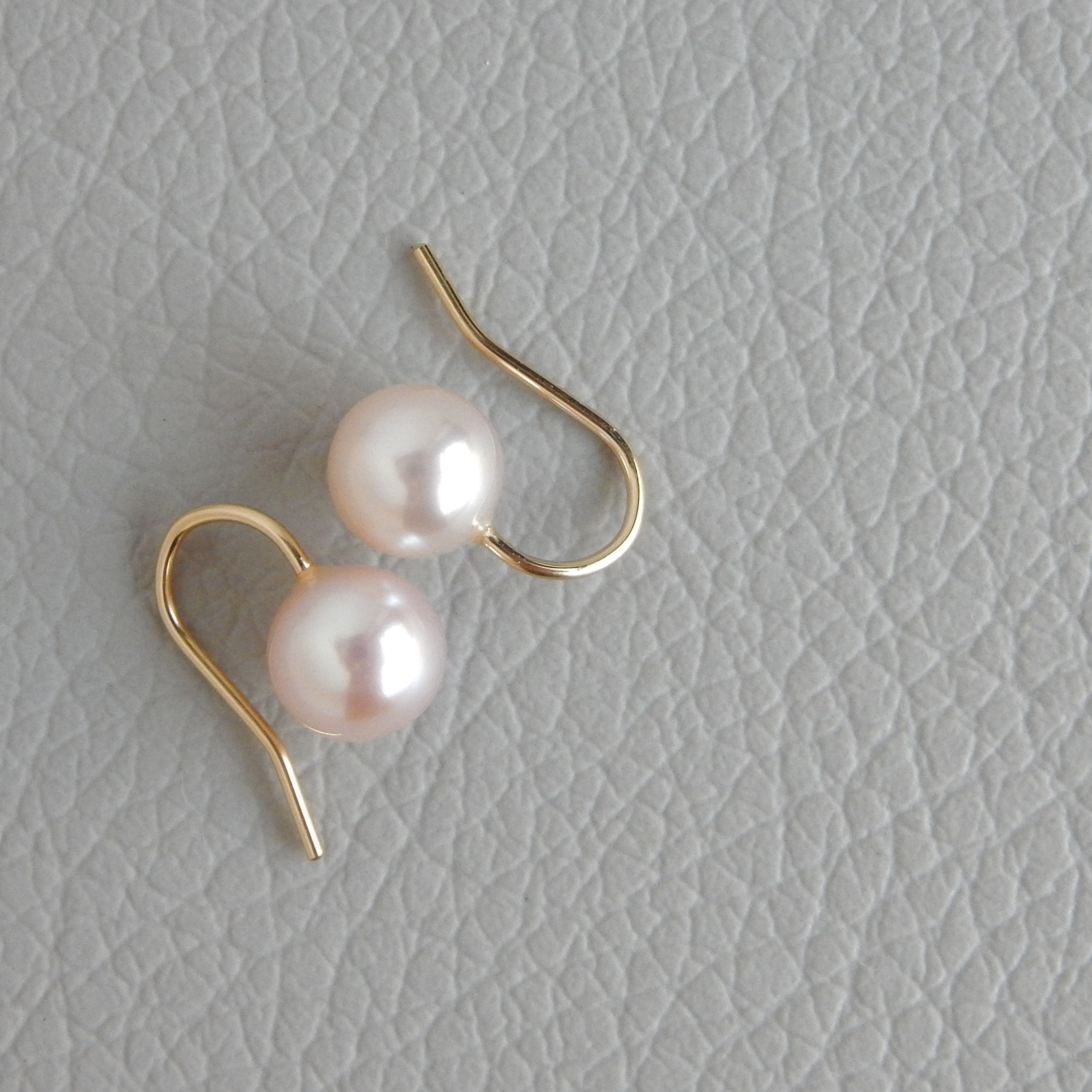 〖高品質/6.5mm〗淡水パールフックピアス（ピンク）14kgf【1213】