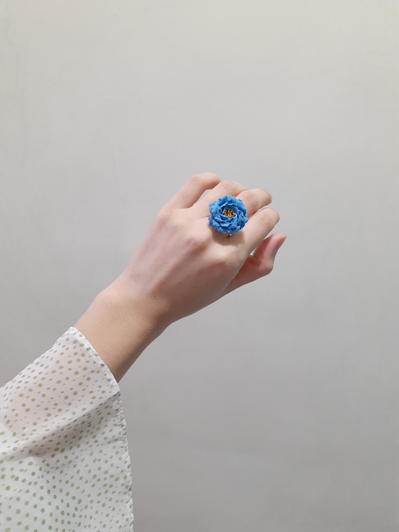 Blue/ Fuchsia Peony Ring 第4張的照片