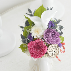 【仏花】 輪菊、カラーが美しい　プリザーブドフラワー仏花、お供え花（ラズベリーver） 2枚目の画像