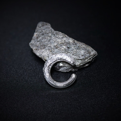 《入荷》月の石 Silver925イヤーカフ 片耳用 2枚目の画像