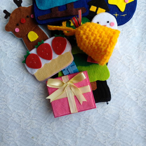 とんとんとんとんクリスマス 手袋シアター おもちゃ・人形 MiMi 通販