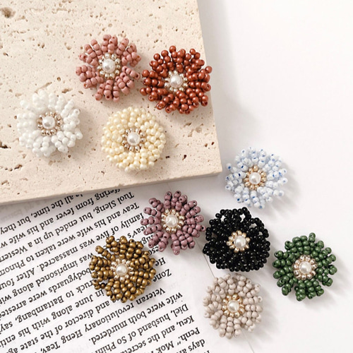 2個】マットカラービーズフラワー 刺繍 カボション 花 秋 冬