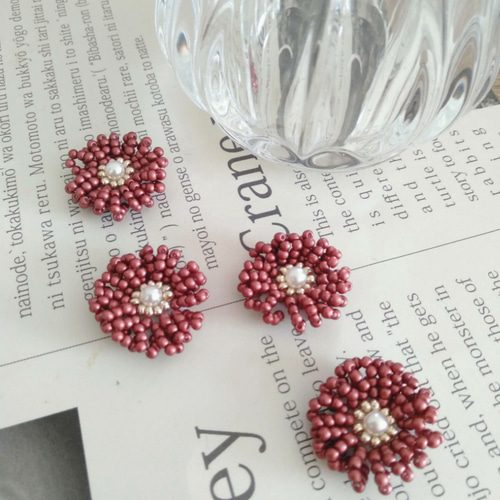 2個】マットカラービーズフラワー 刺繍 カボション 花 秋 冬