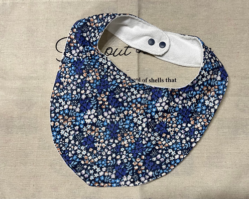 62a569deda77c4530e818d8d7ec693