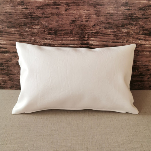 レザークッション 大きめ オフホワイト　未開封 楽天市場】腕時計 高級 レザークッション 単品1個 四角型