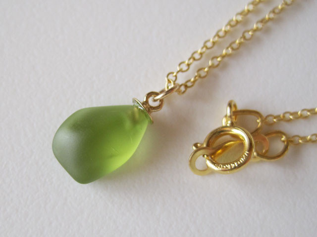 ペリドットのネックレス14kgf frost