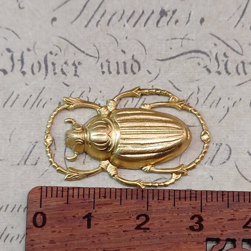 BEHOLD− スカラベ 真鍮製 1個 エジプト コガネムシ 昆虫 アメリカ製