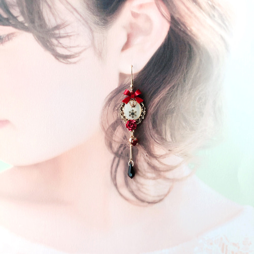 白雪姫 雪とリンゴのジルコニアピアス／イヤリング ピアス（フック