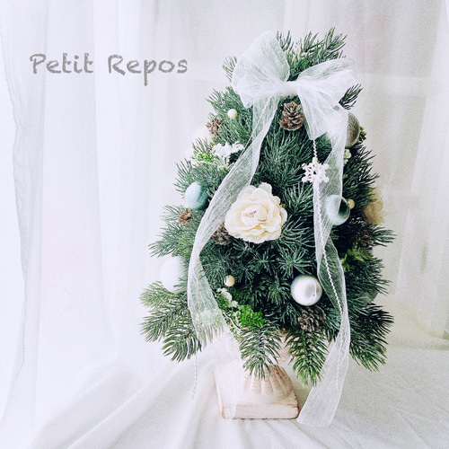 特別値引】クリスマスツリー(ホワイトローズ) アートフラワー Petit