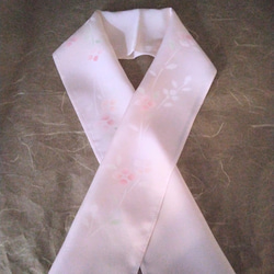 【新品】正絹半衿(薄ピンクに花)　シルク  着付け小物 4枚目の画像