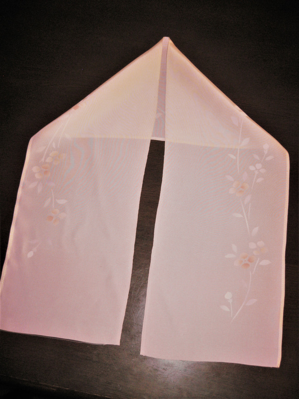 【新品】正絹半衿(薄ピンクに花)　シルク  着付け小物 9枚目の画像
