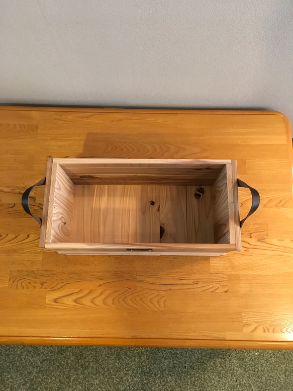 がさっと入れられる木箱(Mサイズ／持ち手付き) 6枚目の画像