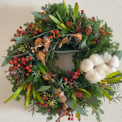 白い綿と赤い実のクリスマスリース ドライフラワー nonoka* 通販