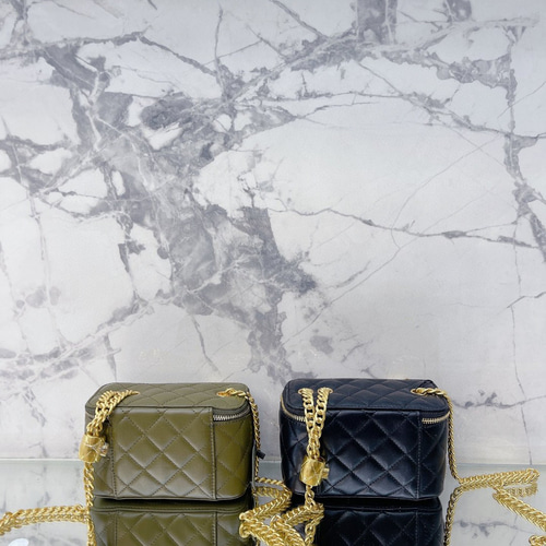 CHANEL ハンドバッグ　ショルダーバッグ CHANEL シャネル ショルダーバッグ レディース ブラック AS4385 B15773