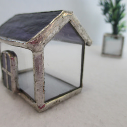 29　ガラスの小さなおうち　ｽﾃﾝﾄﾞｸﾞﾗｽ　パープル屋根の家　ミニハウス 5枚目の画像