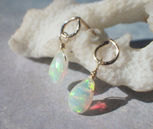 *14kgf*Ethiopian Opal Stud Earrings エチオピア産ウェロオパールスタッドピアス 7枚目の画像