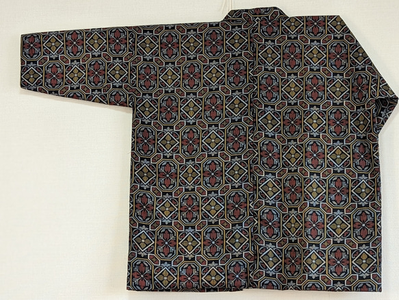 Creema限定　着物生地を使ったリバーシブルでも着れる半纏です。表は絹、裏は綿生地です。両方楽しめます。贈り物に! 13枚目の画像