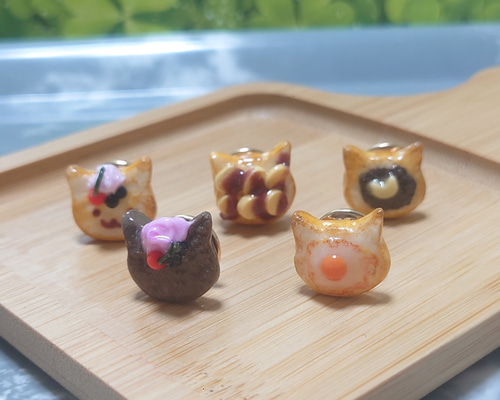 猫ちゃんトースト オレオホイップ フェイクスイーツ 食品サンプル ポニーフック ネコちゃん大学いも乗っかりフェイクスイーツ キーホルダー