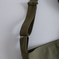 帆布のショルダーバッグ　サコッシュ　/ オリーブ 3枚目の画像