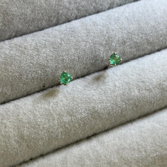 noble green ... emerald pierce 14kgf 5枚目の画像