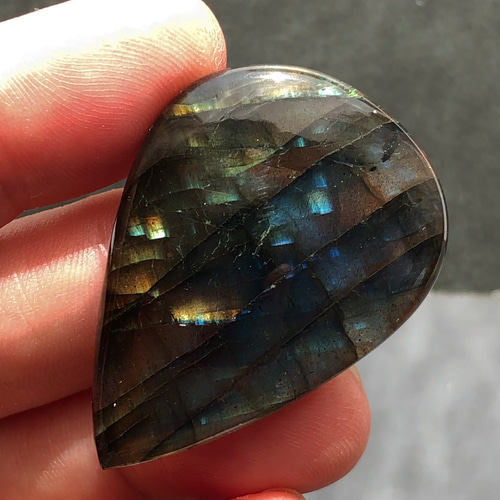 ラブラドライト[639] 38x27mm 57Cts 天然石 / カボション / ルース