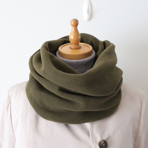 イタリア製〉ふわ軽コンパクトスヌード（カシミアタッチのマイクロ