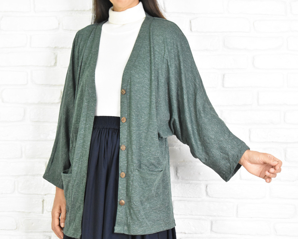 Vネックドルマンカーディガン　＜グリーン＞